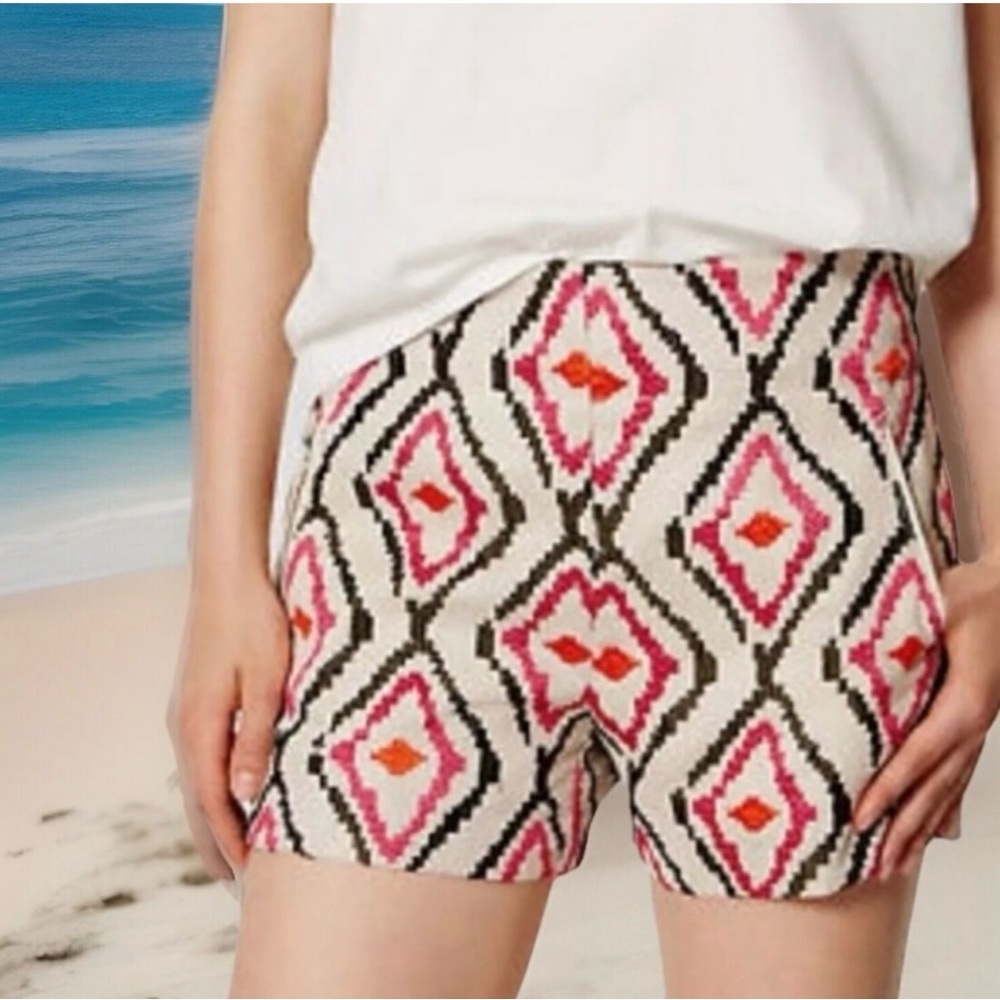 Ann Taylor LOFT Cream Linen Ikat Embroidered Riviera Shorts Size 2 Boho
